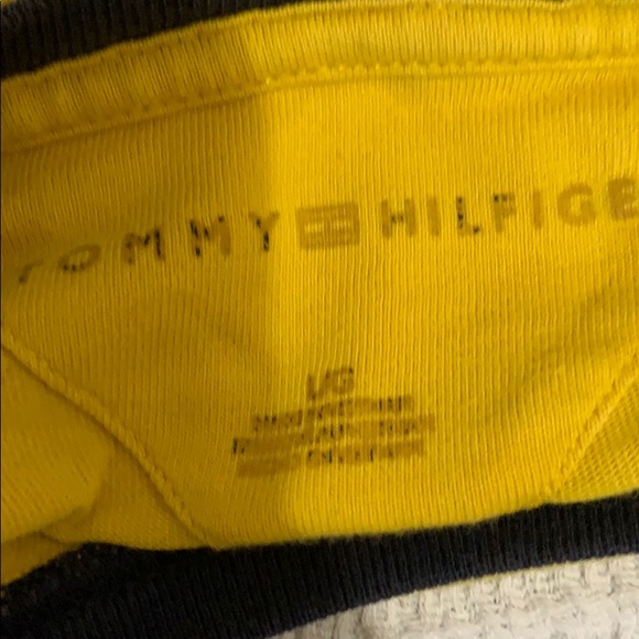 TOMMY HILFIGER TEE - Picture 3 of 3